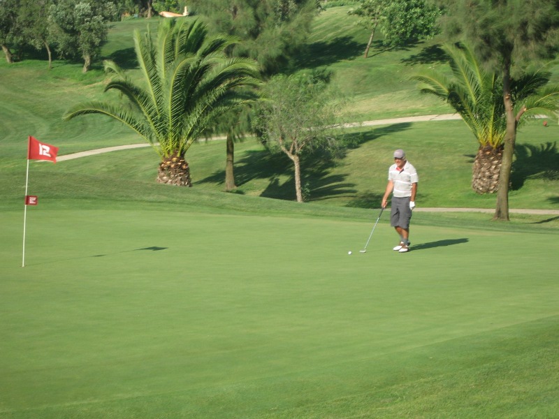 http://www.kiffingish.com/images/golf-in-portugal.jpg