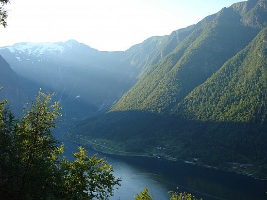 http://www.kiffingish.com/images/near-balestrand-sognefjord.jpg
