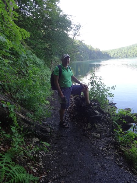 Plitvice Lakes - champion hiker ready for the trek