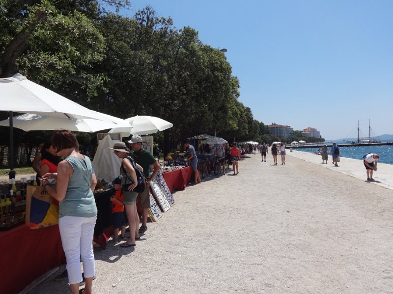 Zadar - market walk