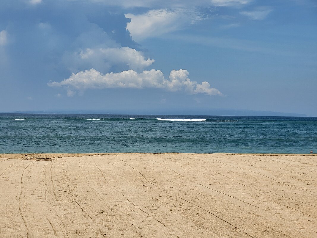 Bali - Beach 6 - Amazingly clean.